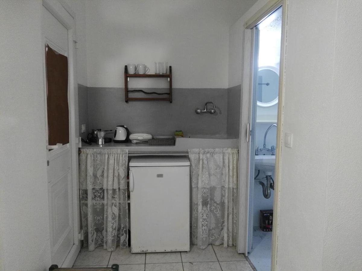 Moments Rooms Adamantas  Ngoại thất bức ảnh